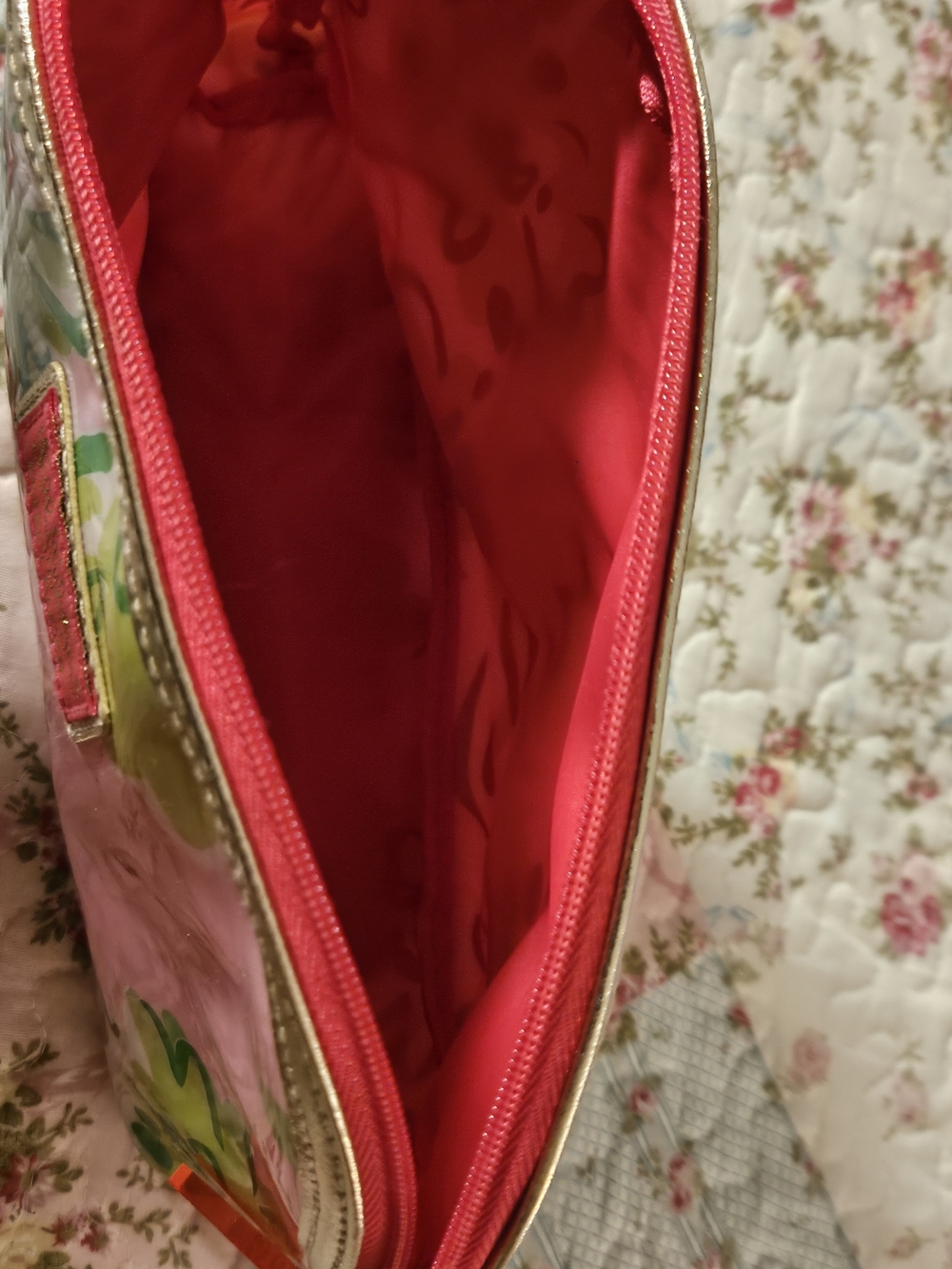 Lilly Pulitzer Pink Floral Vinyl Cosmetic Case with Gold Trim - Picture 5 of 7